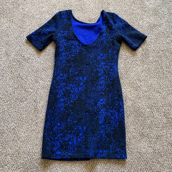 Classy Mini Dress - Picture 4 of 4